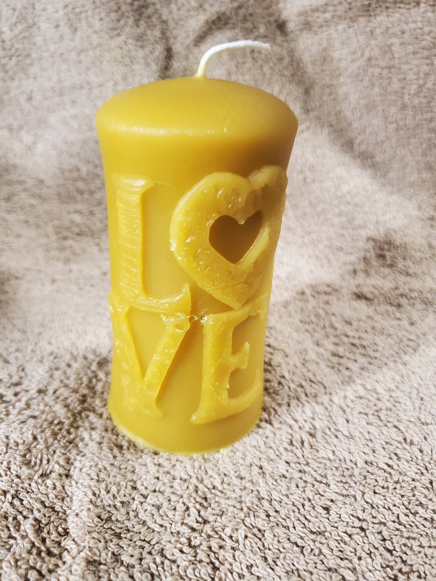 LOVE Beeswax Candle (H-4.5" W-2")